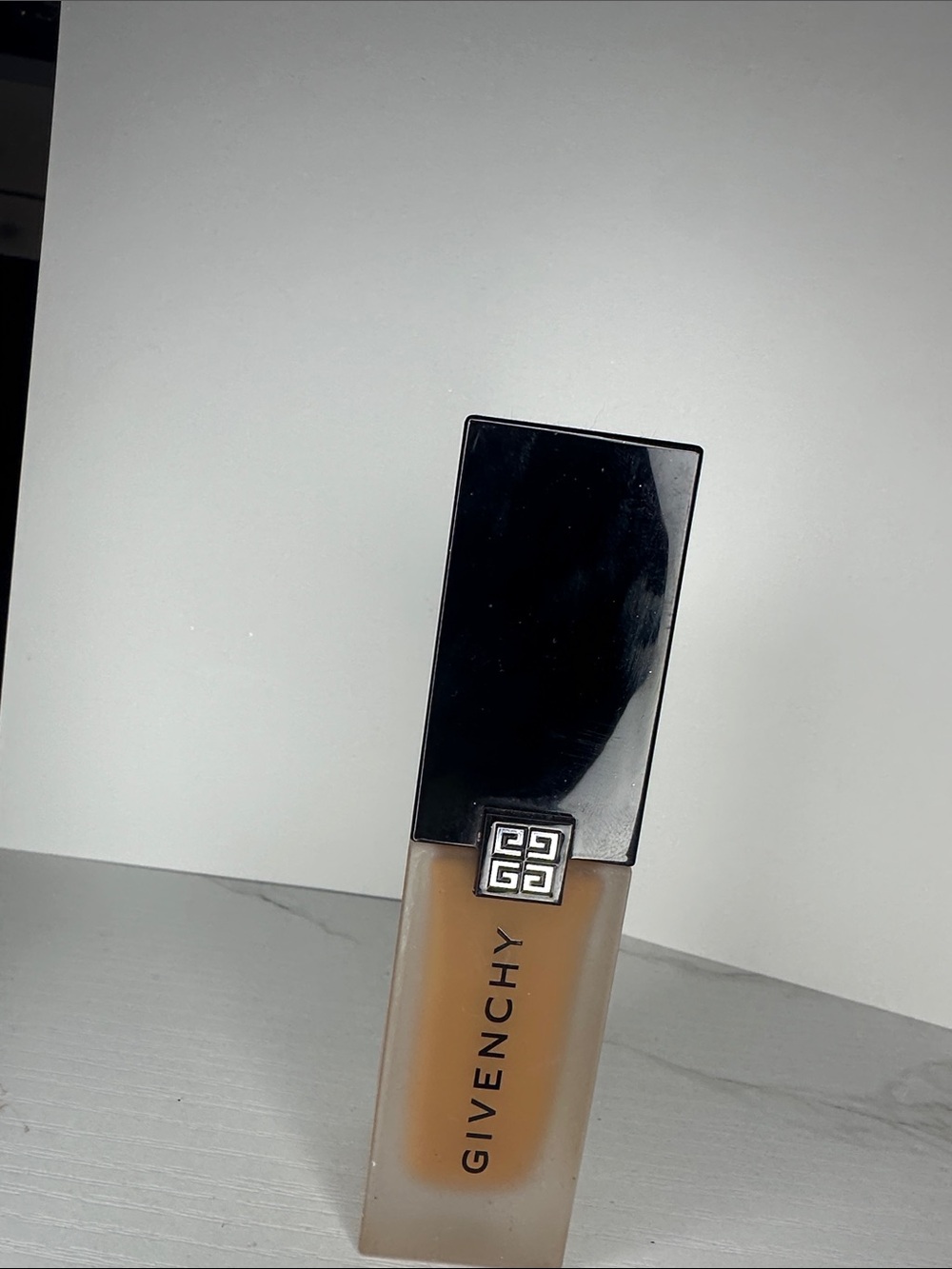 Givenchy Prisme Libre Skin-Caring Matte Concealer — Warm Beige